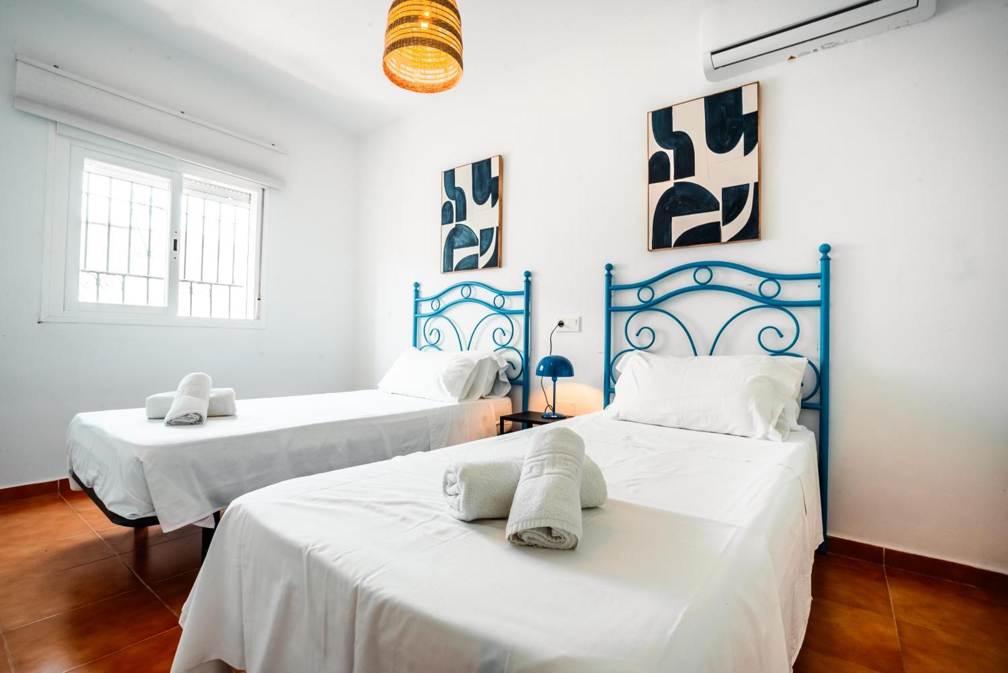 Escuela Village Marbella Luaran gambar
