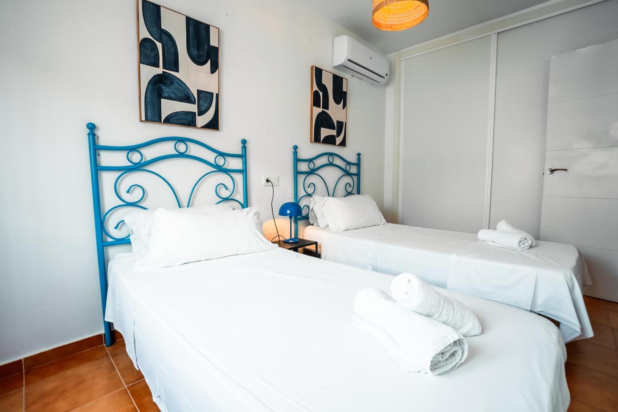 Escuela Village Marbella Luaran gambar