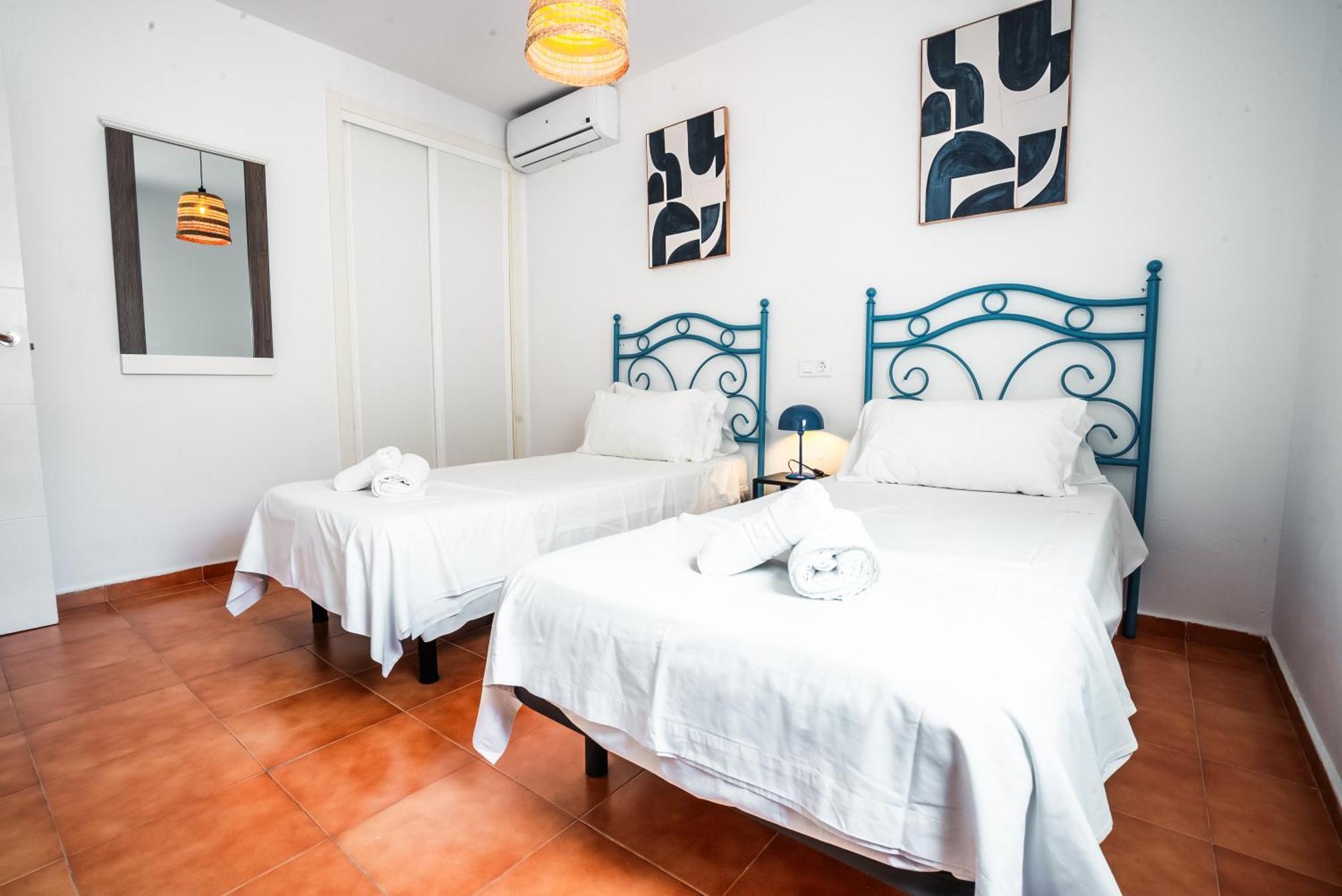 Escuela Village Marbella Luaran gambar